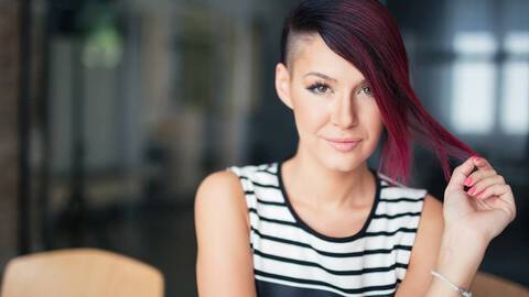 Your Ultimate Guide To Growing Out An Undercut The Right Way | Hair.com By L'Oréal Your Ultimate Guide To Growing Out An Undercut The Right Way | Hair.com By L'Oréal