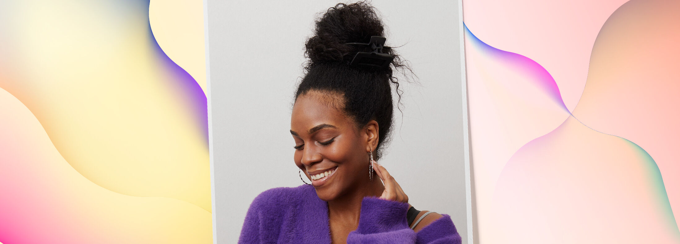 Looking for low-maintenance hairstyles that will hold-up on vacation? We’ve rounded up 25 easy ‘dos that are jet-set worthy and work for multiple hair types.