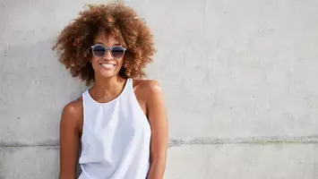 photo of woman with 4b hair type