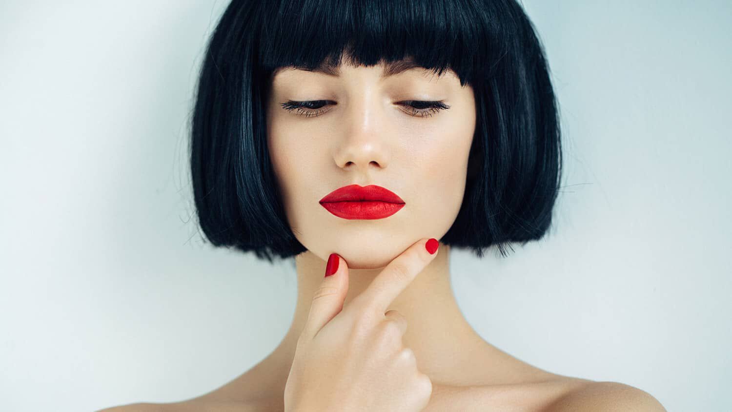 blunt black bob