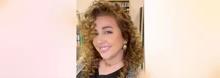 Hair trends from the 1980s have made a major comeback. A stylist breaks down how to try ‘80s-inspired perm curls without a trip to the salon.