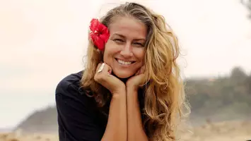 blonde woman with Hawaiian hairstyle