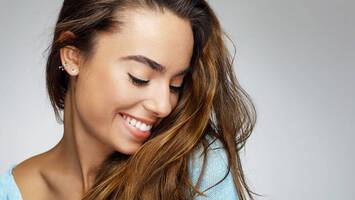 photo of woman with shadow hair color