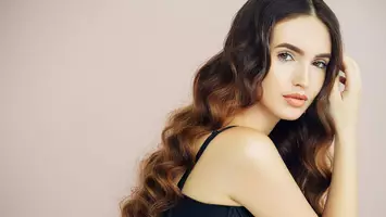 wavy dark brown to auburn ombre