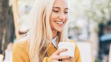 woman with straight hairstyle for work