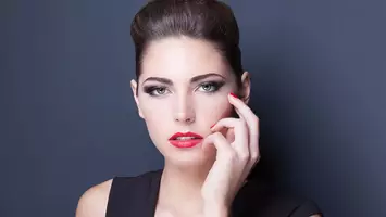 photo of woman with mini pompadour hairstyle
