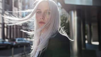 snow hair color