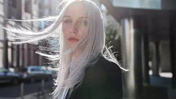 snow hair color