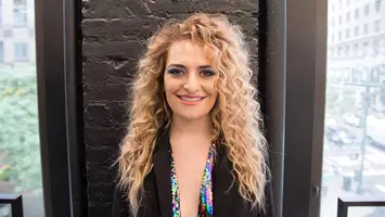 photo of halloween dancing queen hairstyle