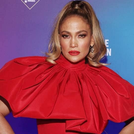 Jennifer Lopez People's Choice Awards 2020 Blonde Highlights