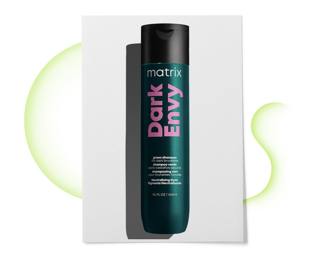 If you’ve been wondering how (and if) you can use purple shampoo on brown hair, you’ve come to the right place. Here are the dos and don’ts, according to a pro.