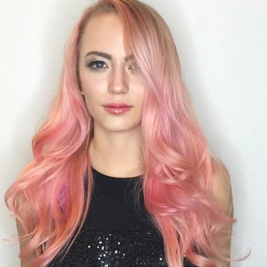 Women with rose gold hair color ideas for 2021