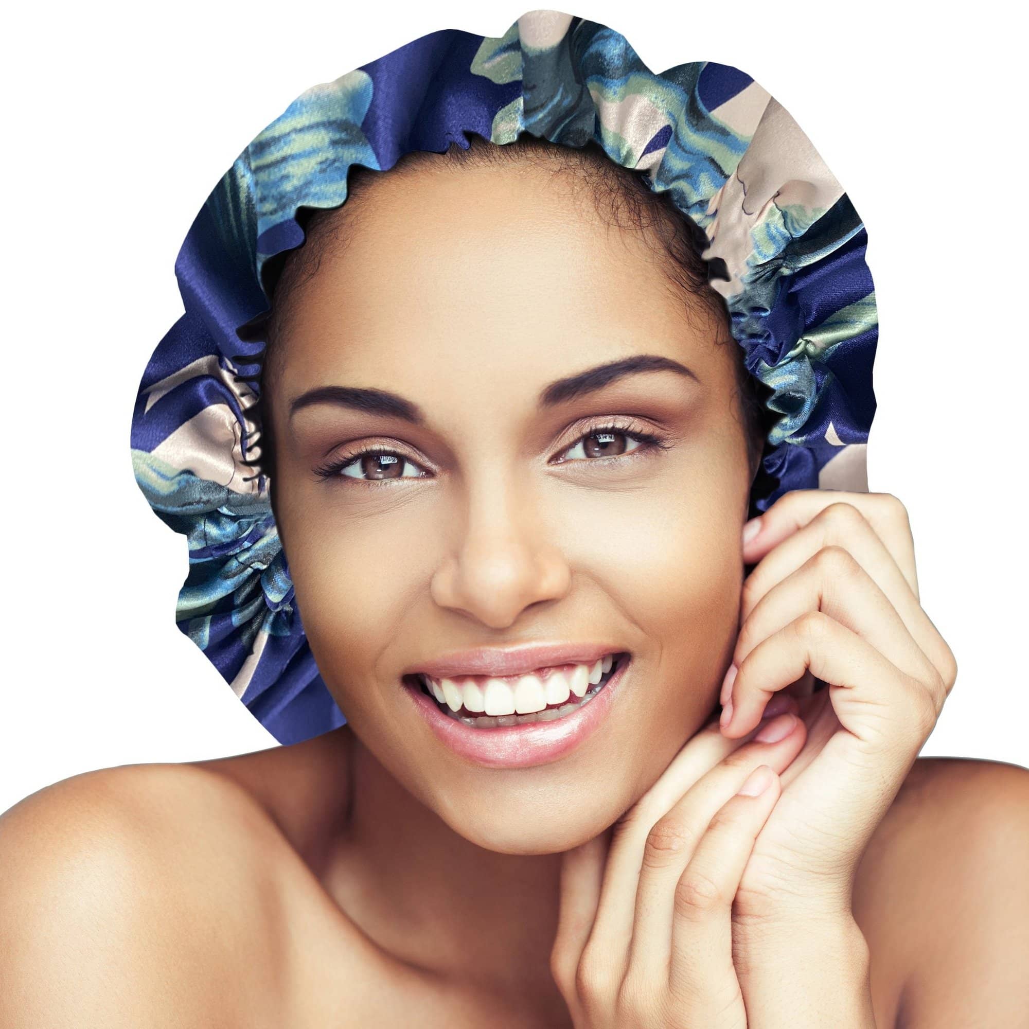 woman wearing glow by daye bonnet