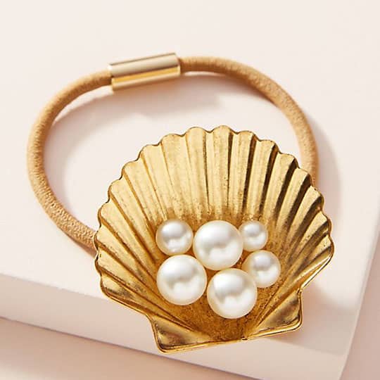 golden seashell for hair