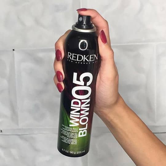 light-hold-hairsprays-
