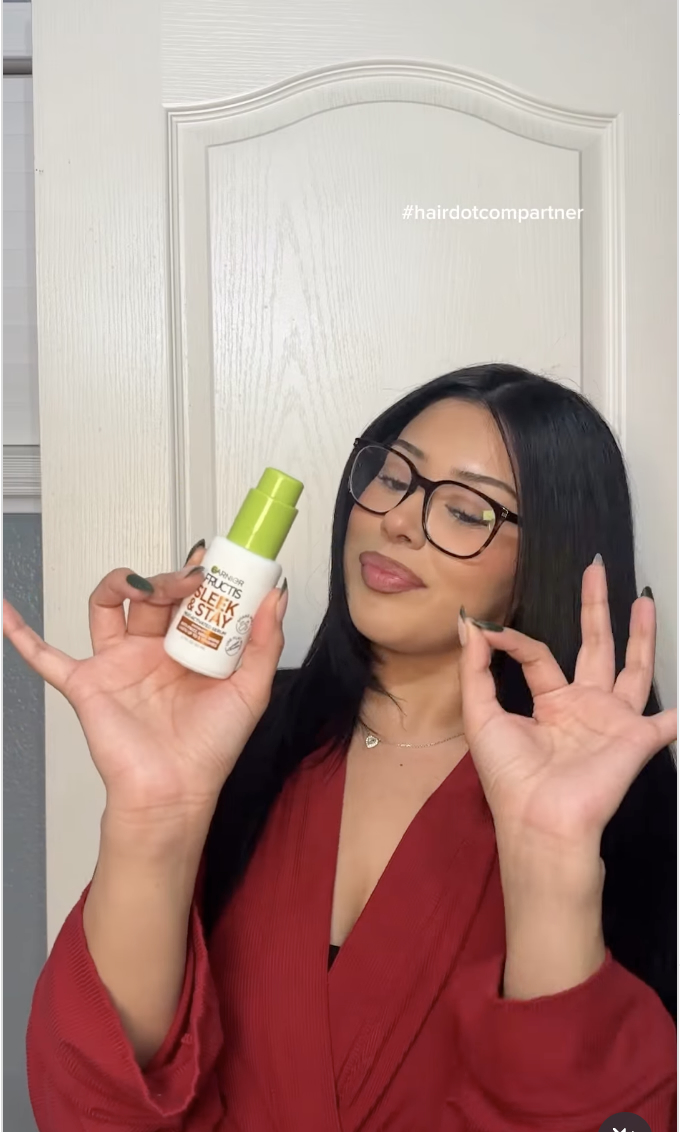 using the Garnier Fructis Sleek & Shine Diamond Sleek Shine Coat Smoothing Spray for humidity